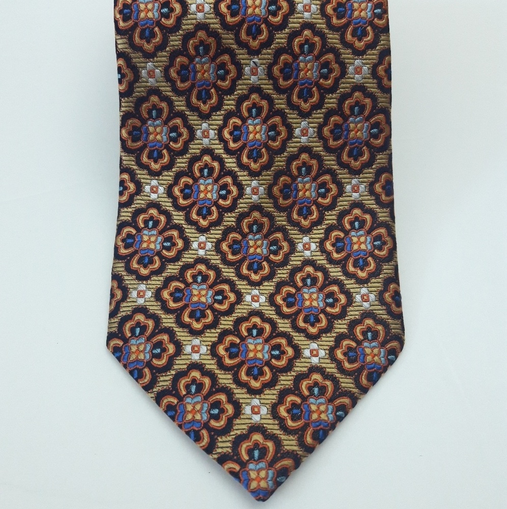 CM Gold Series Destination XL 100% Silk Necktie